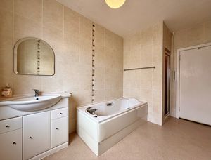 Photo 20- click for photo gallery